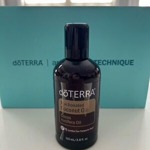 doTERRA Fractionated Coconut Oil - Black and Brown